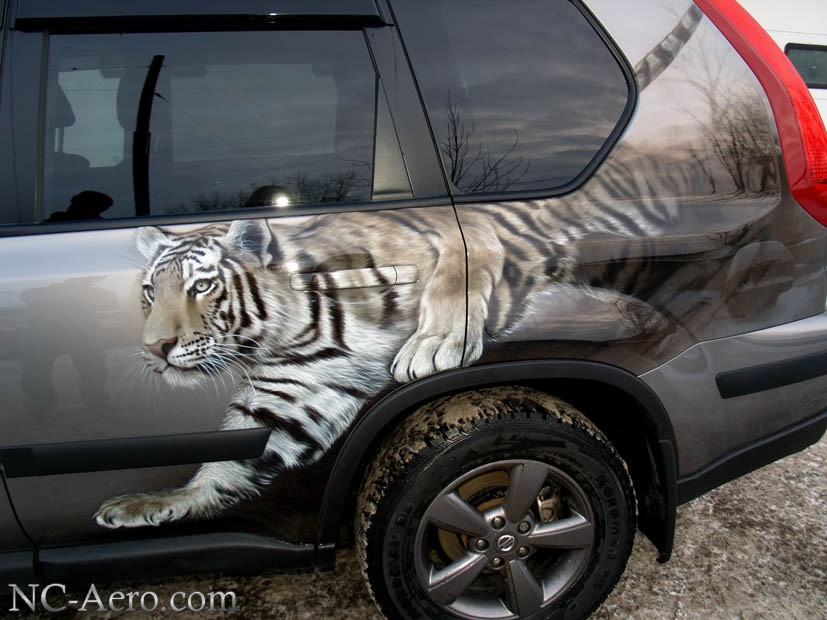 Аэрография Амурский Тигр на Nissan X-Trail