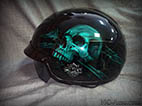 Аэрография на шлеме Harley-Davidson – «Изумрудный Череп»
